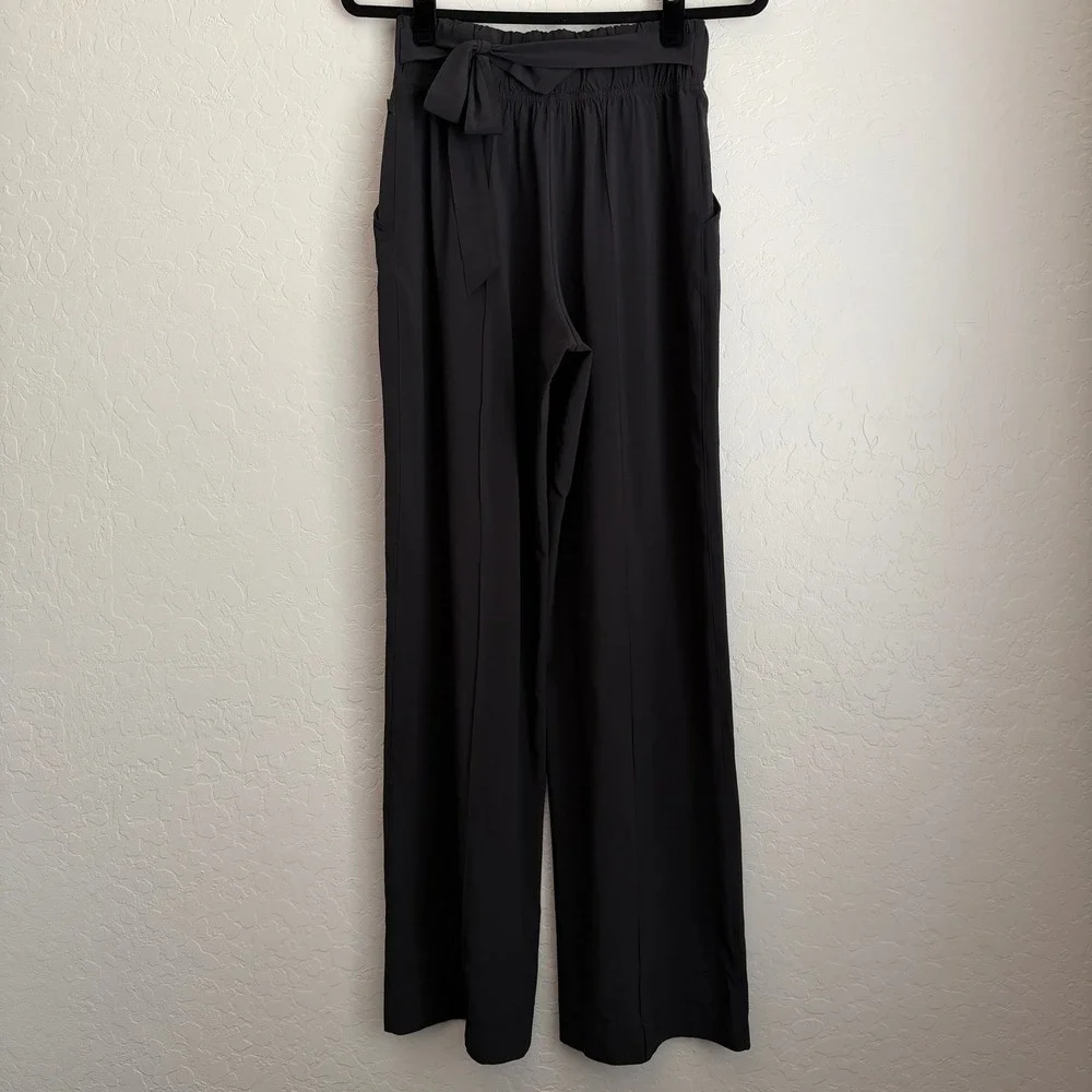 Lululemon‎ Women's Noir Pants Black Sz 6